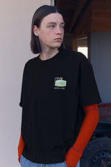 ユニユースホテルグラフィックTシャツ