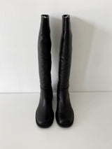 Simple round long boots