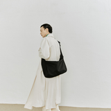 Ark Messenger Bag (Black)
