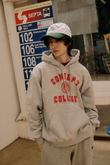 クラシックビッグロゴパーカ・グレー［ユニセックス］/ Classic Big Logo Unisex Gray Hoodie