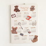ウォールハンギングカレンダー - ハッピーデイズイン2023 / Wall Hanging Calendar - Happy Days in 2023