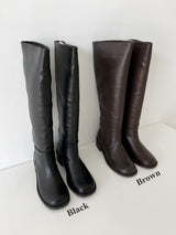 Simple round long boots