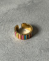 Vivid open ring
