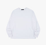 Basic crew-neck over long sleeve
