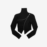 Seri's zip-turtleneck knitwear