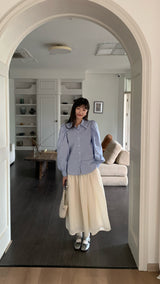 Back point shoulder puff collar blouse