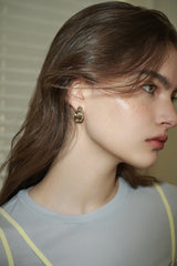 WILLOW ピアス