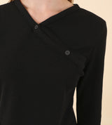 VネックスリットTシャツ