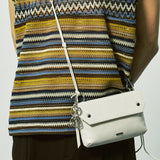 パイピンレザーストラップフラップバッグ＆ユティリティキーリング / piping leather strap flap bag & utility key ring ivory