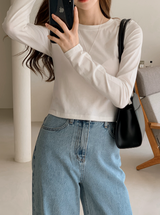 ベーシッククロップロングスリーブTシャツ