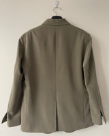French 3 button set up blazer
